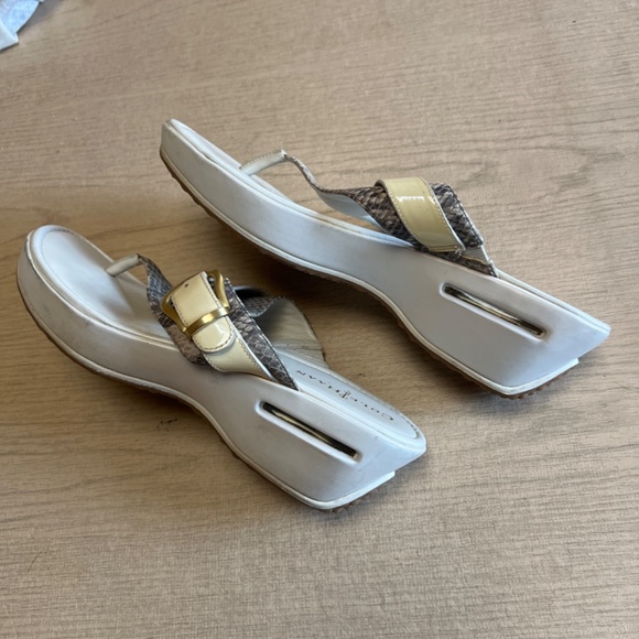 Cole Hann women's cream  wedge sandal - Picture 4 of 4